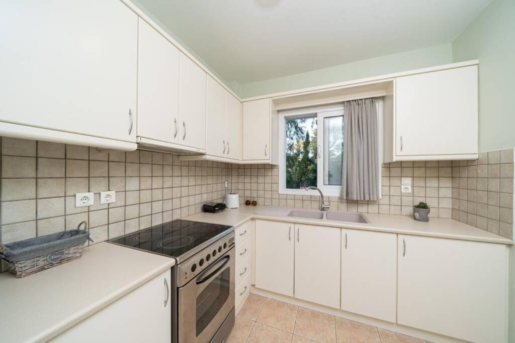 Central & Elegant Suite With Private Garden Argostoli  Exterior photo