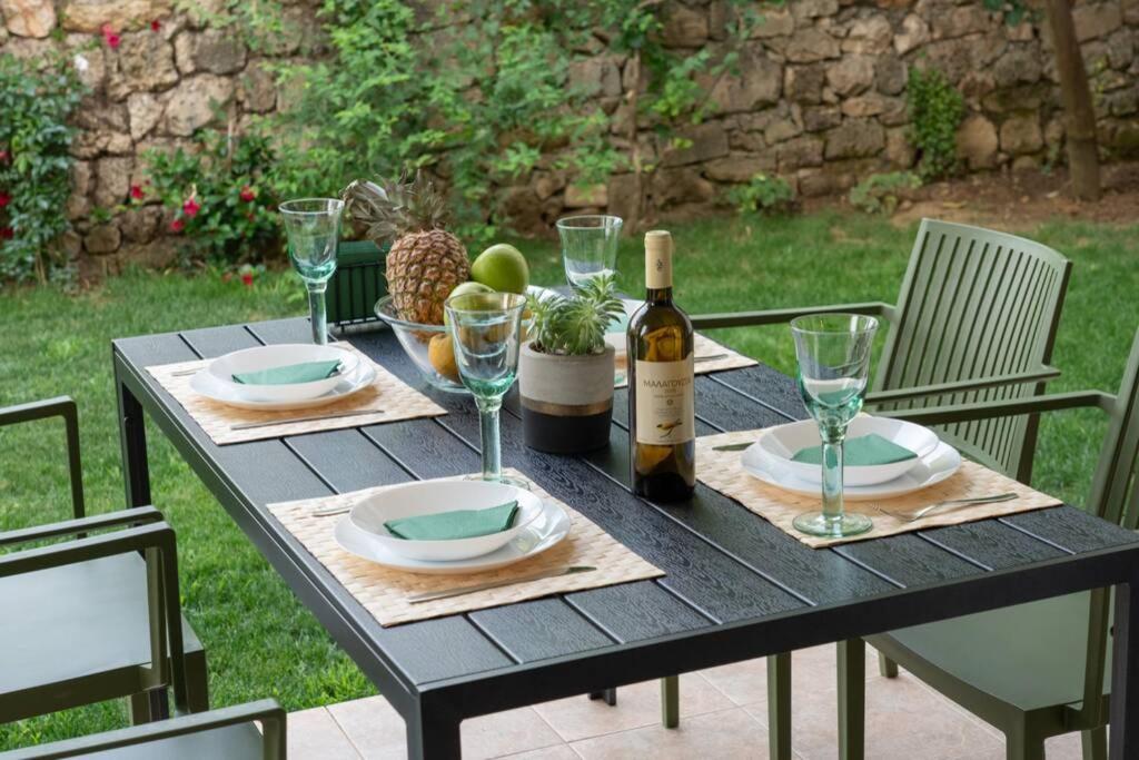 Central & Elegant Suite With Private Garden Argostoli  Exterior photo